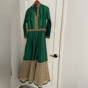 Brand new Woman’s Indian Pakistani green Embellished Gown/salwar dress size L